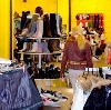 Магазины одежды и обуви в Домбаровском